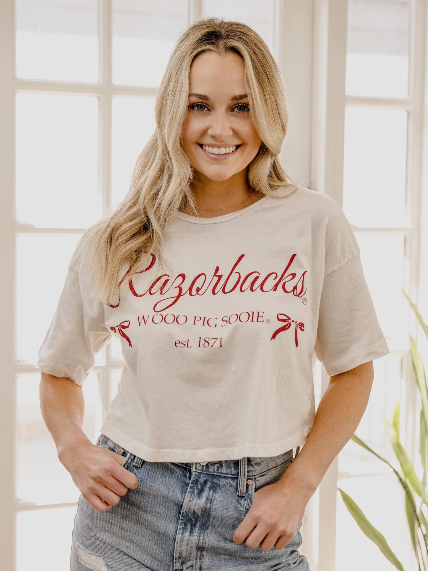 Razorback Bow Cropped Tee