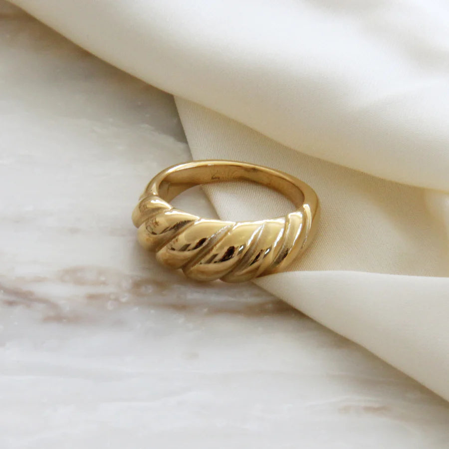 Croissant Ring